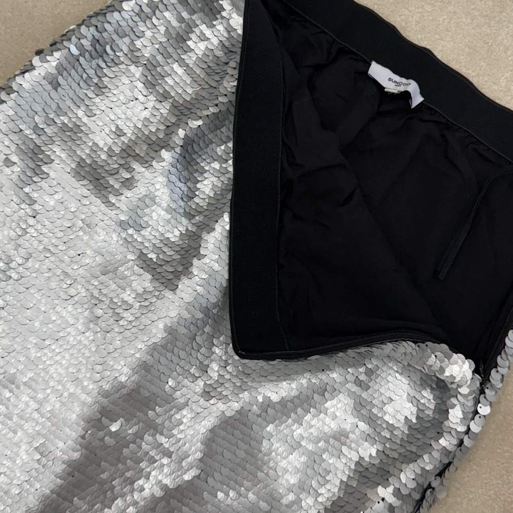 Silver Sequin Skirt - Picture 4 of 4